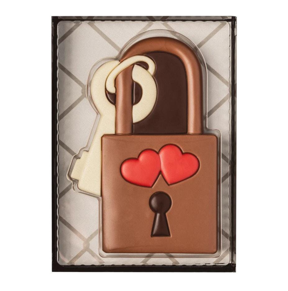 Love Lock Milk Chocolate LOVE GIFT BOX